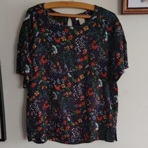 H&M Dark (Navy) Floral Top Size 6.